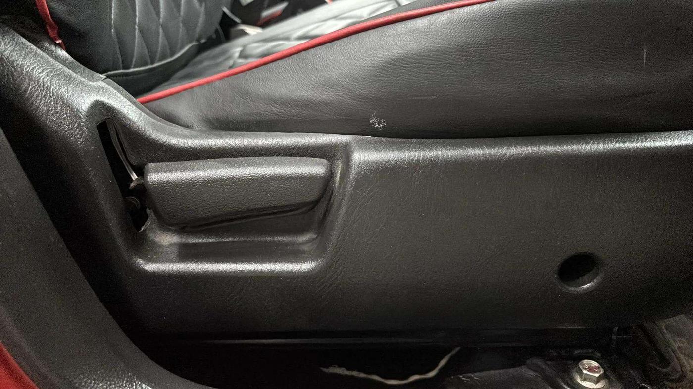 2020 Maruti Alto VXI, Petrol, Manual, 6,081 km, Driver Side Adjustment Panel
