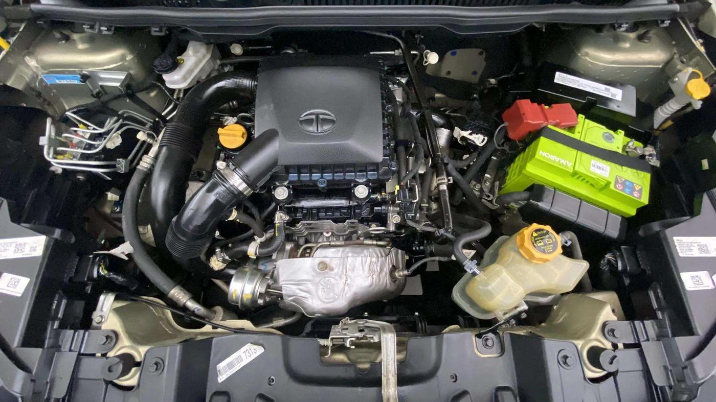 2022 Tata NEXON XZ PLUS (PREMIUM) KAZIRANGA PETROL, Petrol, Manual, 44,432 km, Engine View
