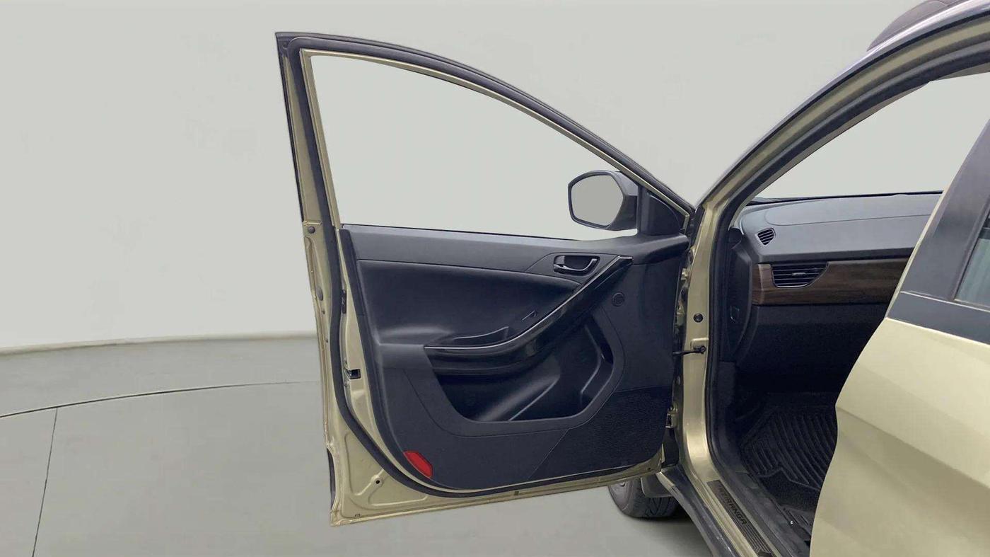 2022 Tata NEXON XZ PLUS (PREMIUM) KAZIRANGA PETROL, Petrol, Manual, 44,432 km, LHS Front Door