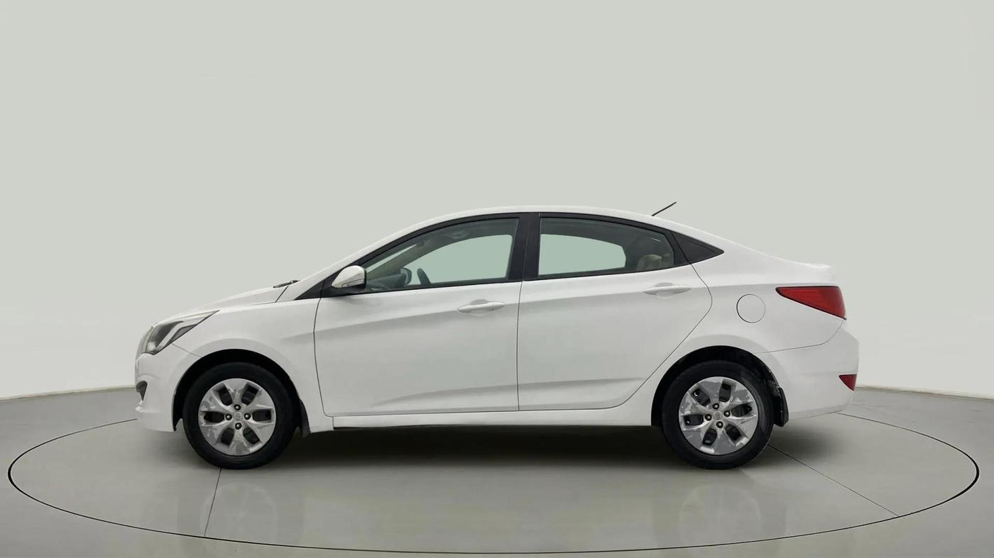 2016 Hyundai Verna 1.4 VTVT, Petrol, Manual, 85,218 km, Left Side