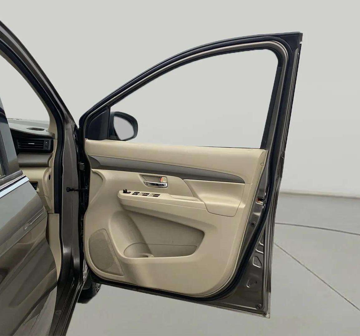 2021 Maruti Ertiga VXI CNG, CNG, Manual, 65,411 km, RHS Front Door