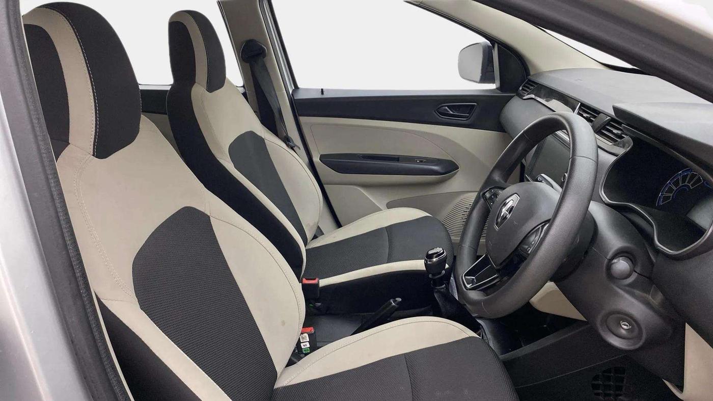 2023 Renault TRIBER RXT, Petrol, Manual, 22,640 km, Right Side Front Door Cabin