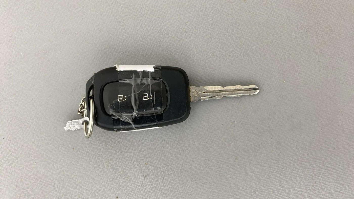 2023 Renault TRIBER RXT, Petrol, Manual, 22,640 km, Key Close Up