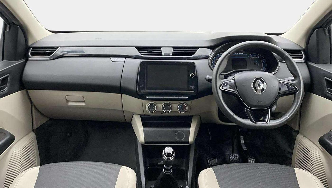 2023 Renault TRIBER RXT, Petrol, Manual, 22,640 km, Dashboard