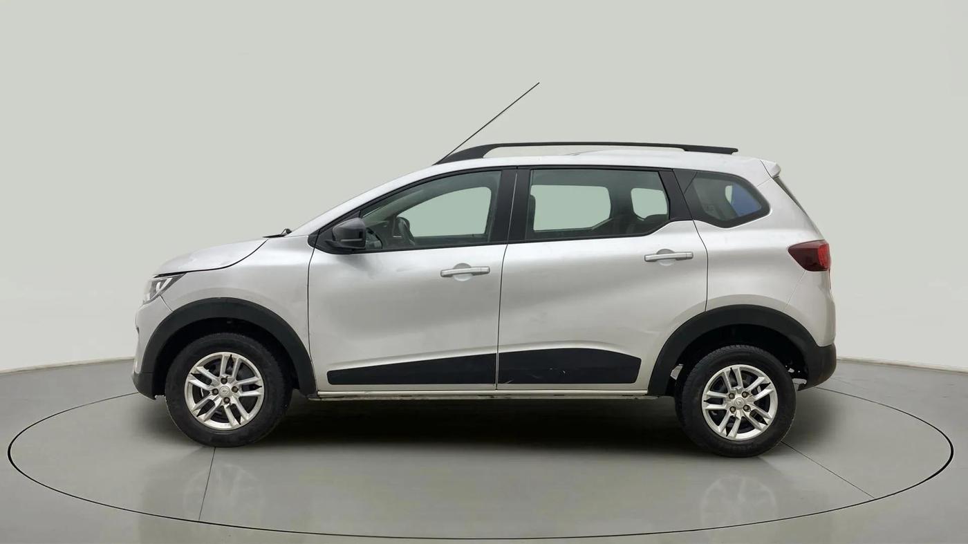 2023 Renault TRIBER RXT, Petrol, Manual, 22,640 km, Left Side