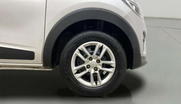 2023 Renault TRIBER RXT, Petrol, Manual, 21,982 km, Right Front Wheel