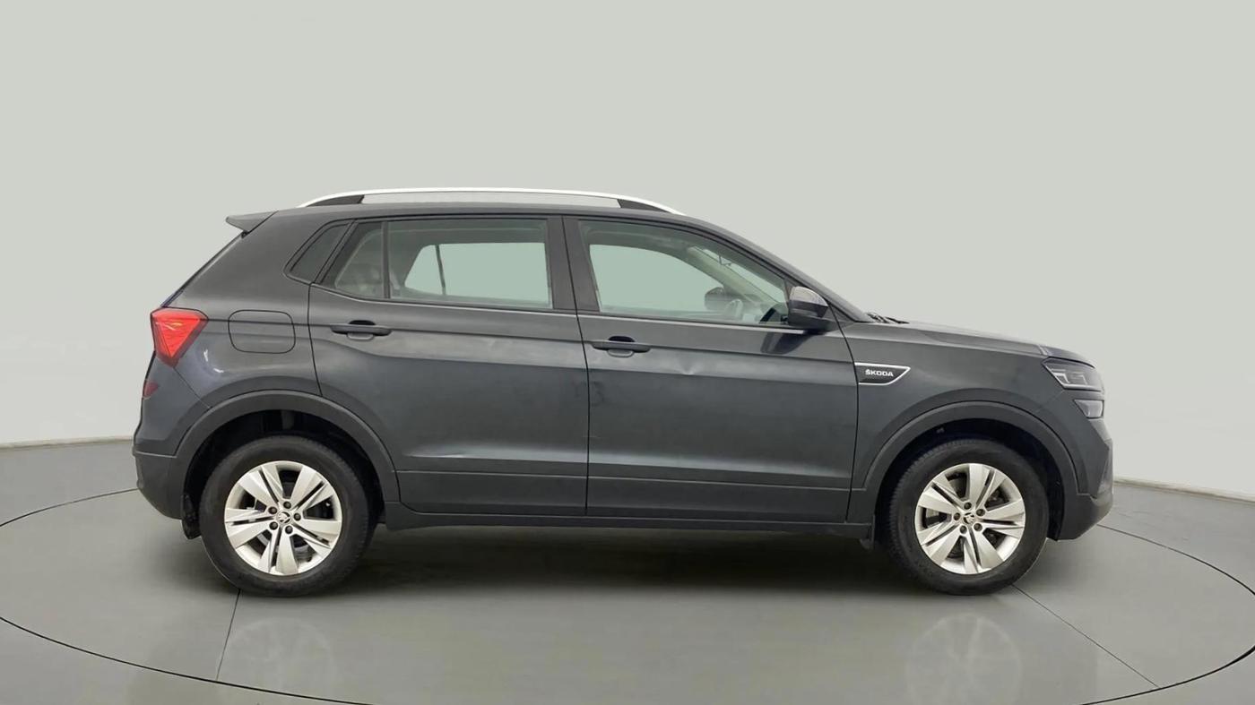 2023 Skoda KUSHAQ AMBITION 1.5 TSI DSG, Petrol, Automatic, 27,065 km, Right Side View