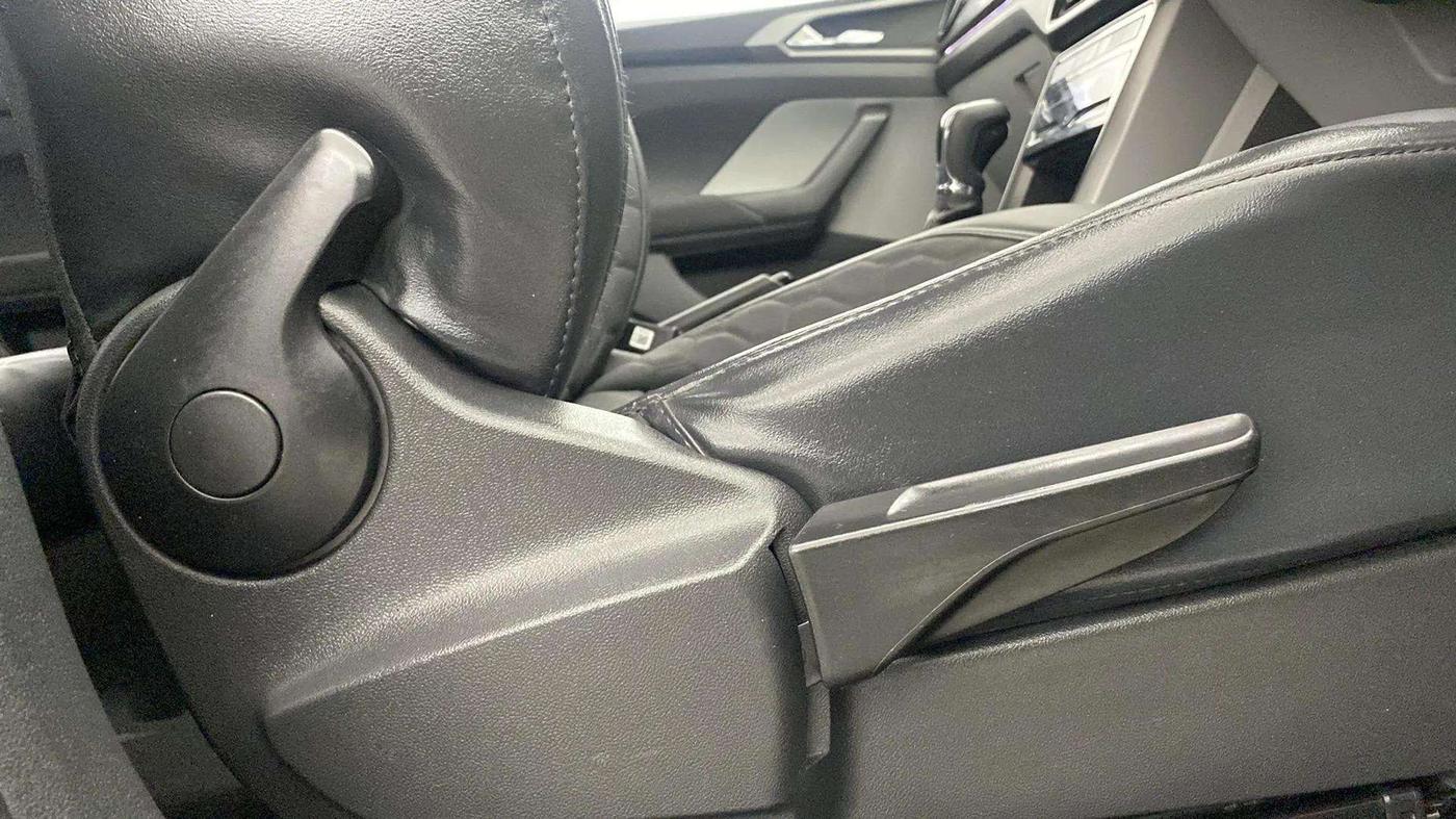 2023 Skoda KUSHAQ AMBITION 1.5 TSI DSG, Petrol, Automatic, 27,065 km, Driver Side Adjustment Panel