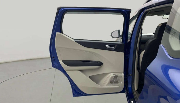 2020 Renault TRIBER RXZ AMT, Petrol, Automatic, 30,124 km, LHS Rear Door