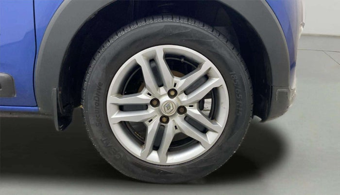 2020 Renault TRIBER RXZ AMT, Petrol, Automatic, 30,124 km, Right Front Wheel
