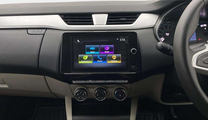2020 Renault TRIBER RXZ AMT, Petrol, Automatic, 30,124 km, Air Conditioner