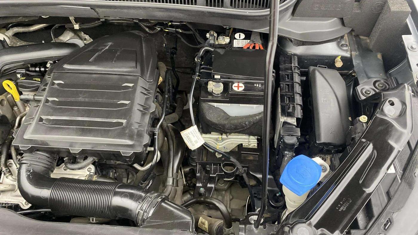 2022 Skoda KUSHAQ AMBITION 1.0L TSI MT, Petrol, Manual, 15,094 km, Engine View - Left