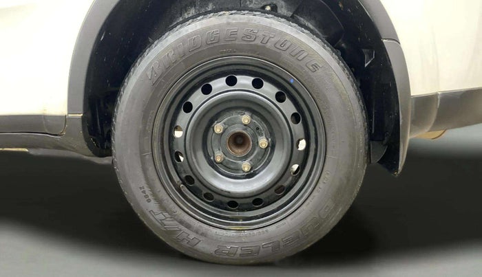 2020 Mahindra XUV500 W7, Diesel, Manual, 95,073 km, Left Rear Wheel