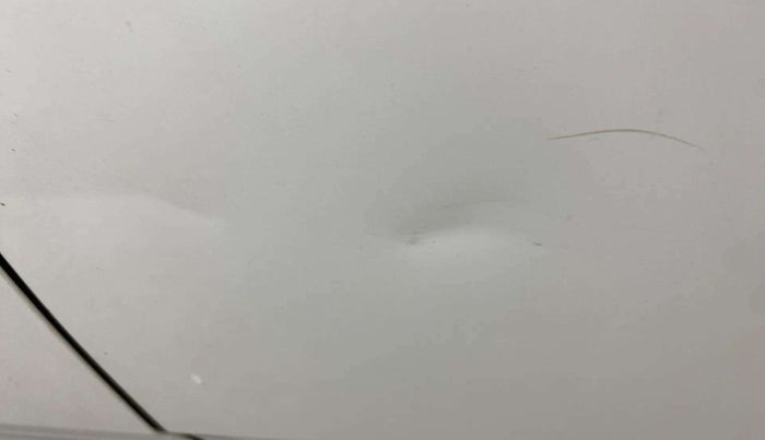 2020 Mahindra XUV500 W7, Diesel, Manual, 95,073 km, Rear left door - Minor scratches