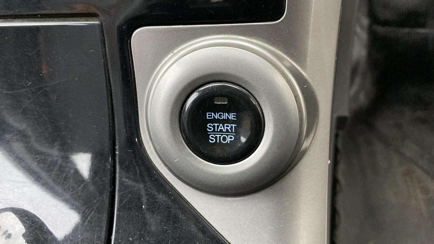 2020 Mahindra XUV500 W7, Diesel, Manual, 95,758 km, Keyless Start/ Stop Button