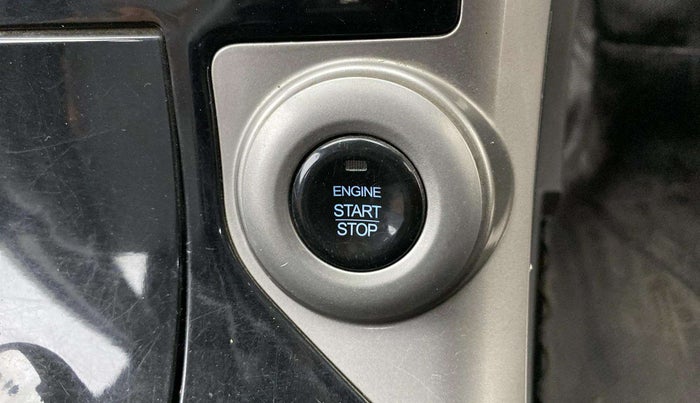 2020 Mahindra XUV500 W7, Diesel, Manual, 95,073 km, Keyless Start/ Stop Button