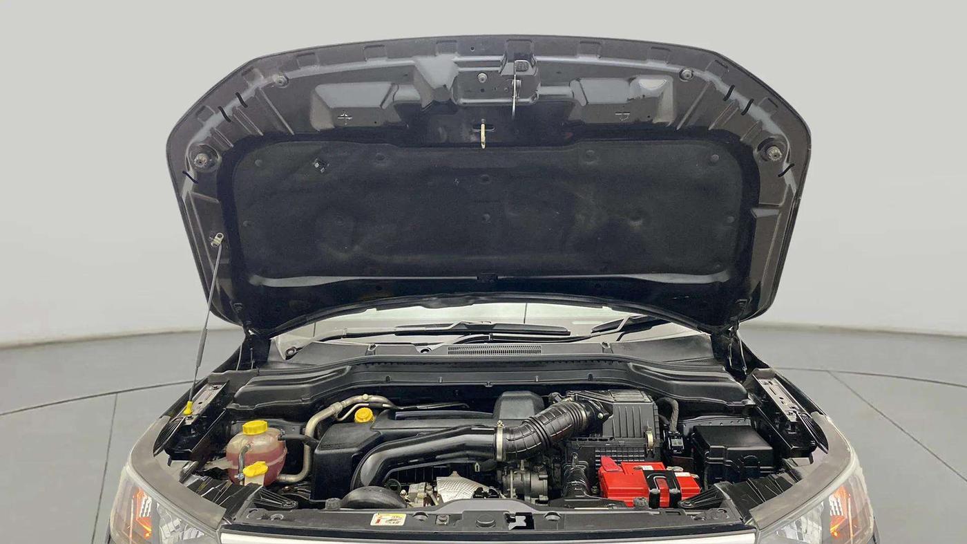 2019 Mahindra XUV300 W6 1.5 DIESEL, Diesel, Manual, 99,926 km, Open Bonet