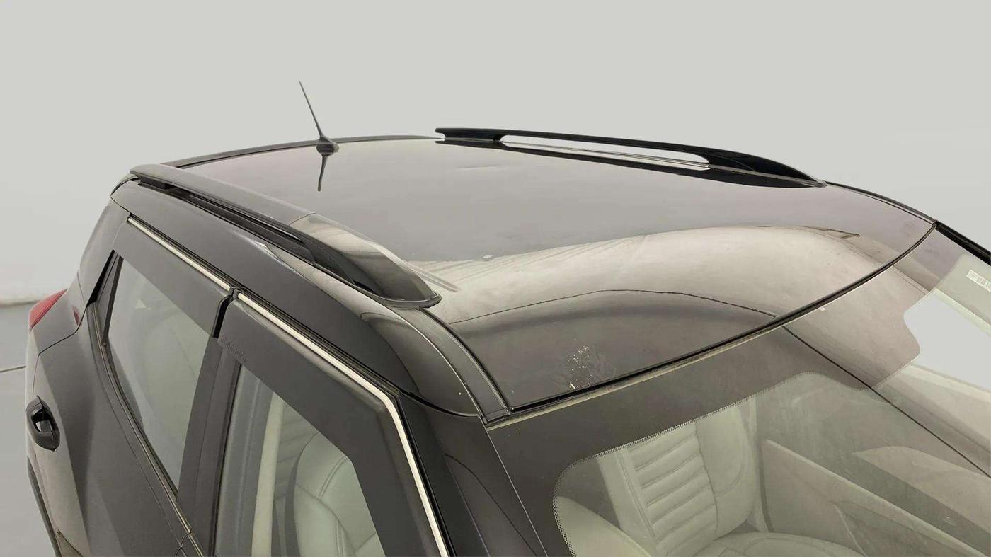 2019 Mahindra XUV300 W6 1.5 DIESEL, Diesel, Manual, 99,926 km, Roof