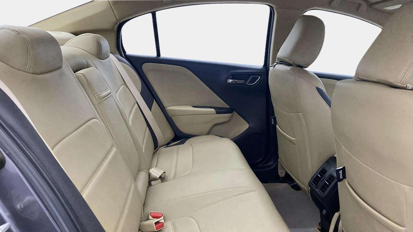 2018 Honda City 1.5L I-VTEC V MT, Petrol, Manual, 48,459 km, Right Side Rear Door Cabin