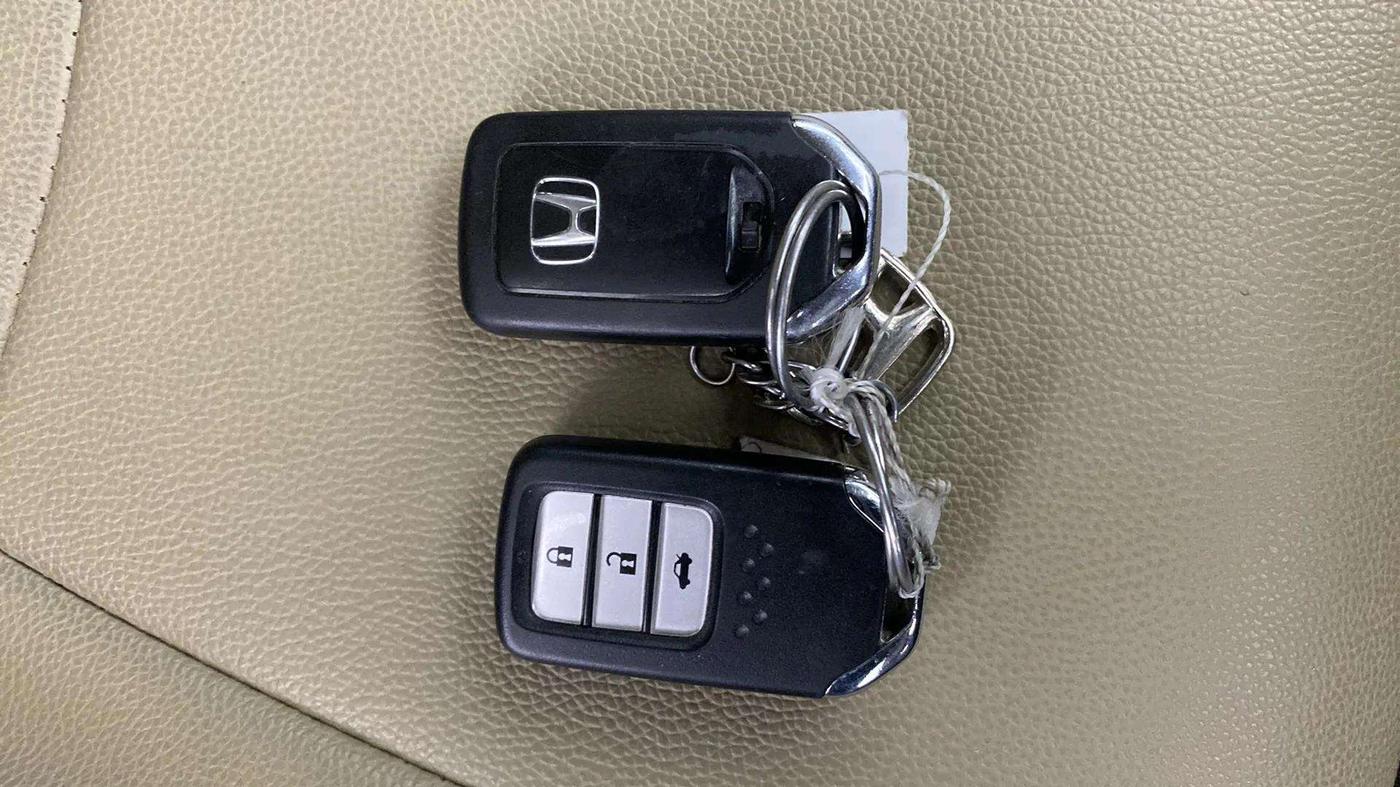 2018 Honda City 1.5L I-VTEC V MT, Petrol, Manual, 48,459 km, Key Close Up