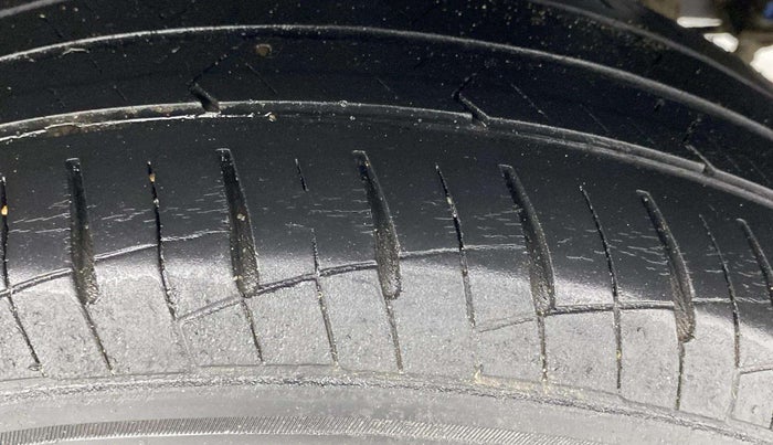 2019 Hyundai Grand i10 ERA 1.2 KAPPA VTVT, Petrol, Manual, 32,685 km, Left Rear Tyre Tread