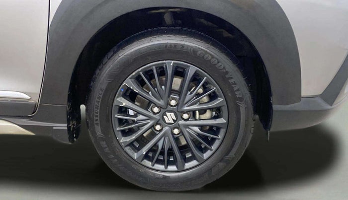 2022 Maruti XL6 ALPHA AT, Petrol, Automatic, 90,841 km, Right Front Wheel