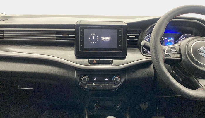 2022 Maruti XL6 ALPHA AT, Petrol, Automatic, 90,841 km, Air Conditioner