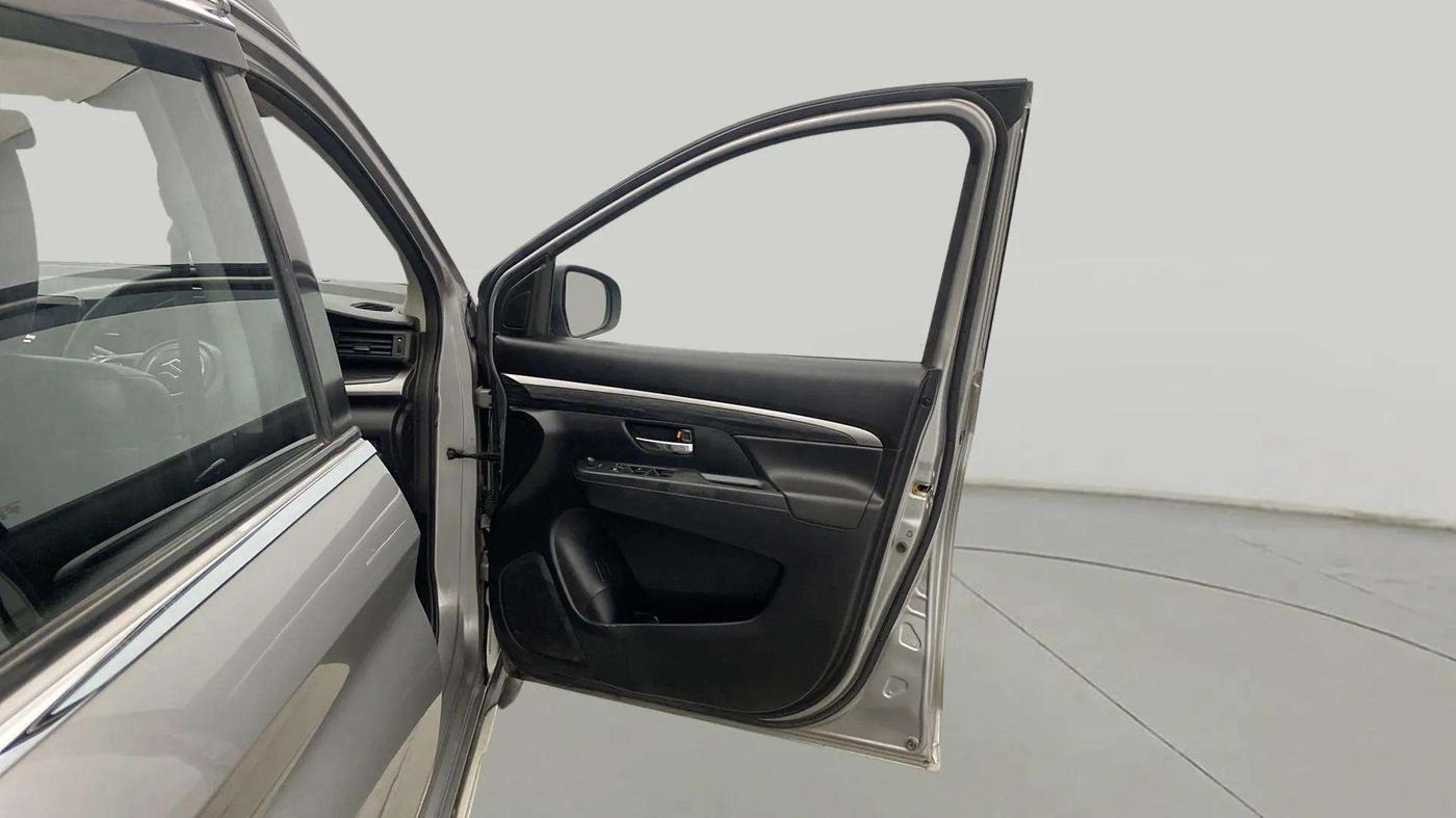 2022 Maruti XL6 ALPHA AT, Petrol, Automatic, 90,841 km, RHS Front Door