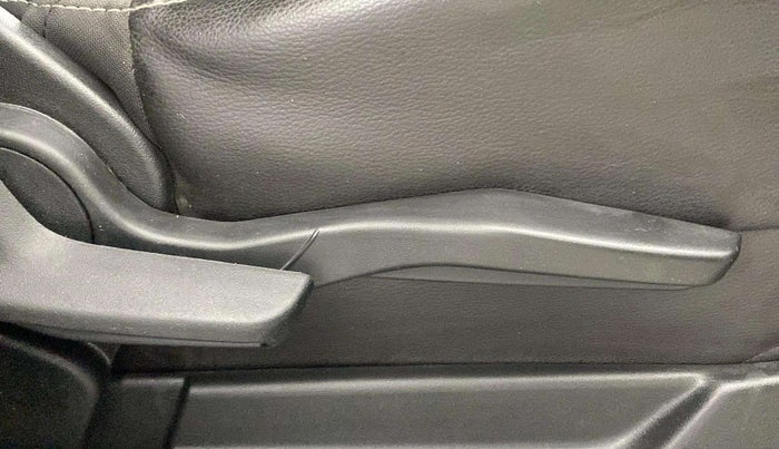 2022 Maruti XL6 ALPHA AT, Petrol, Automatic, 90,841 km, Driver Side Adjustment Panel