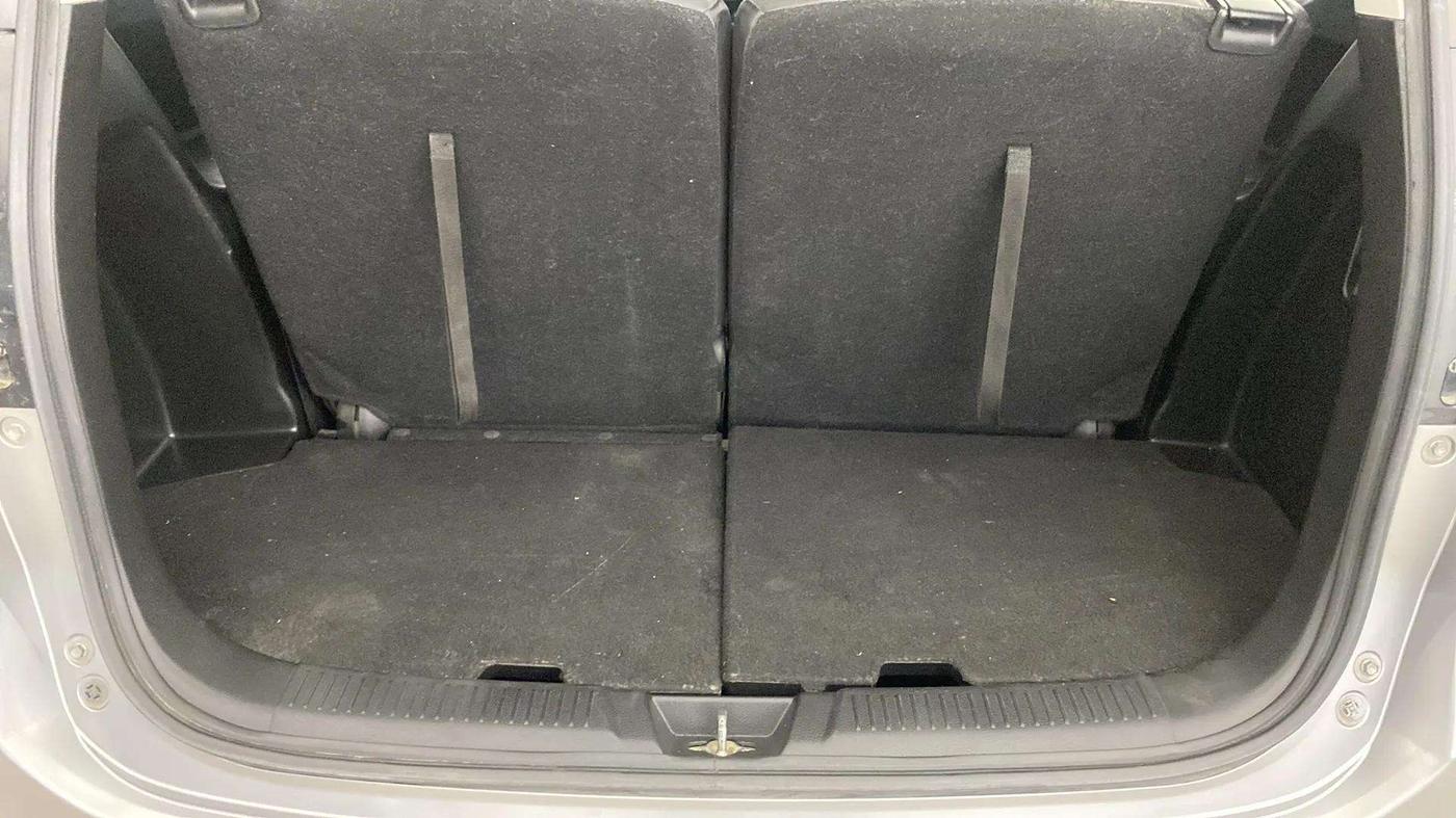 2022 Maruti XL6 ALPHA AT, Petrol, Automatic, 90,841 km, Boot Inside