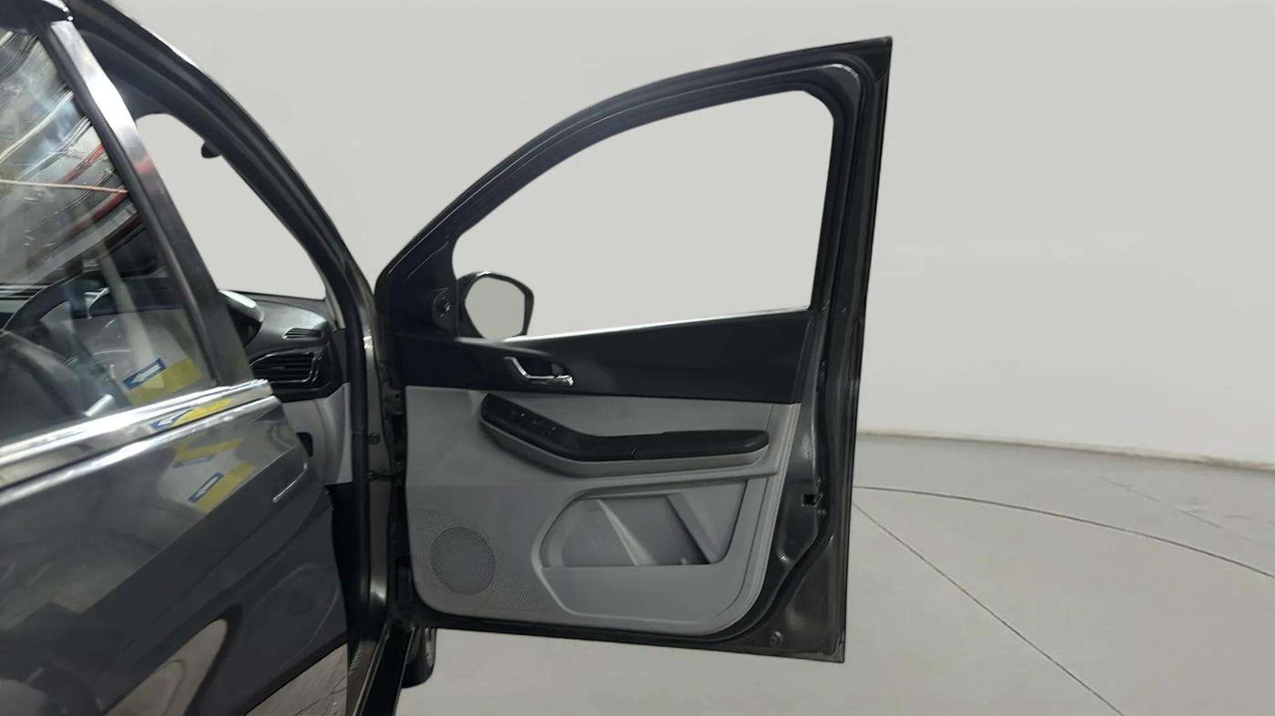 2020 Tata Tiago XZ PLUS PETROL, Petrol, Manual, 29,057 km, RHS Front Door