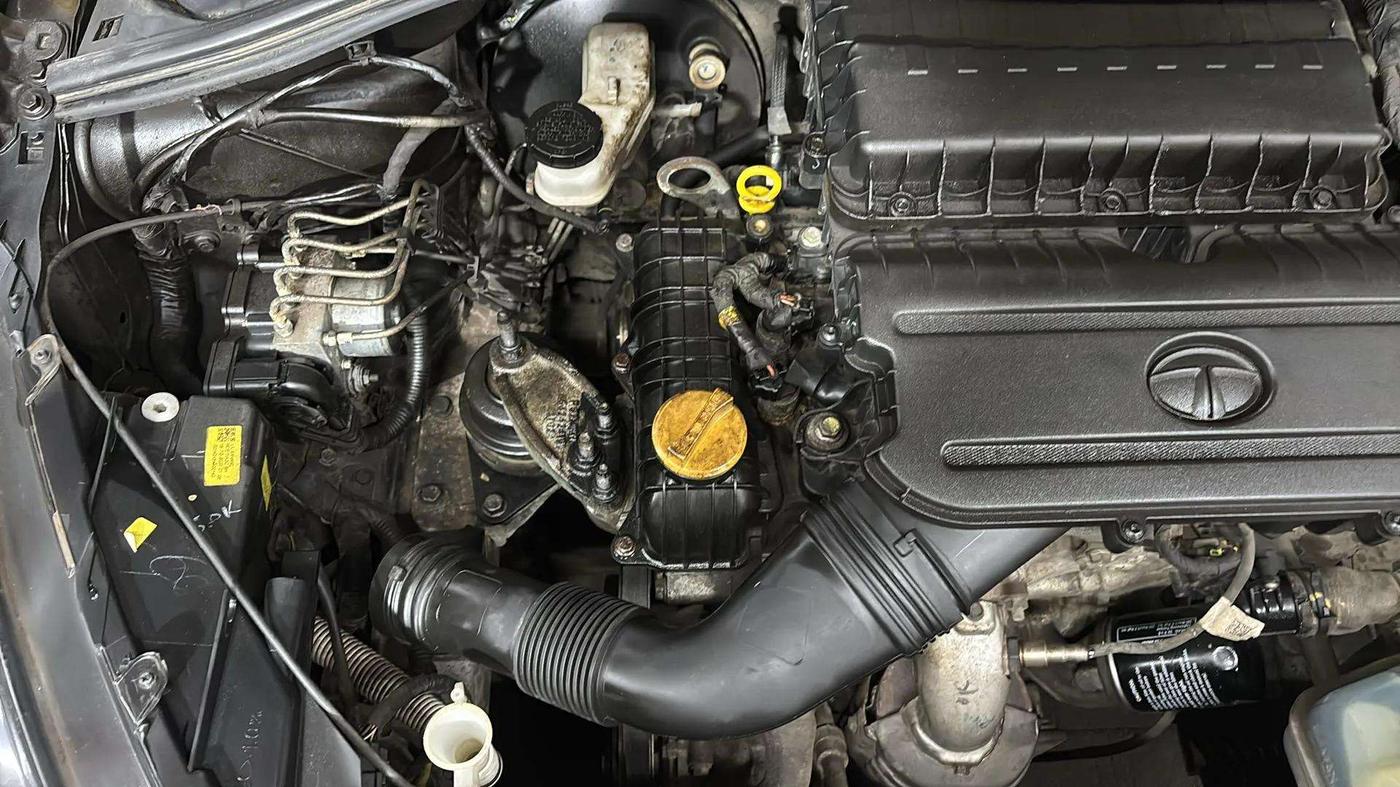 2020 Tata Tiago XZ PLUS PETROL, Petrol, Manual, 29,057 km, Engine View - Right