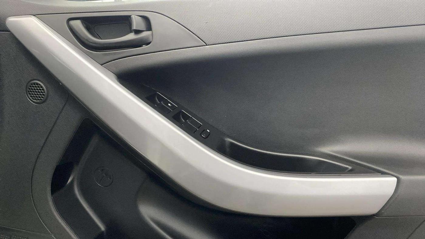 2022 Tata NEXON XM PETROL, Petrol, Manual, 13,492 km, Driver Side Door Panels Control