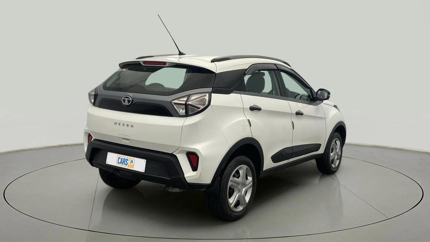 2022 Tata NEXON XM PETROL, Petrol, Manual, 13,492 km, Right Back Diagonal