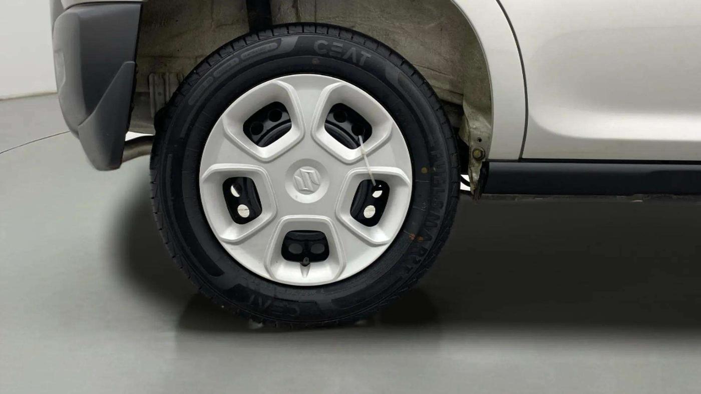 2024 Maruti S PRESSO VXI PLUS (O) AMT, Petrol, Automatic, 5,938 km, Right Rear Wheel