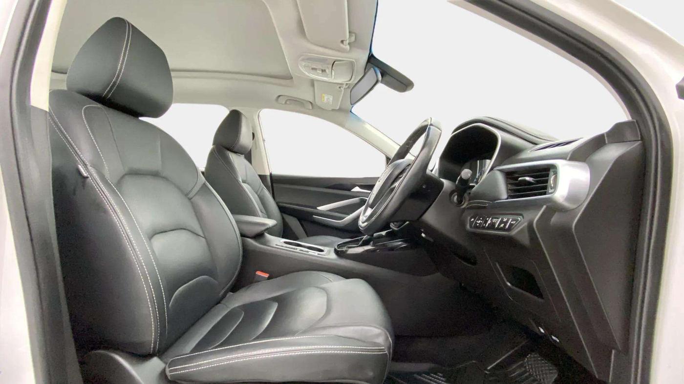 2020 MG HECTOR SHARP 1.5 DCT PETROL, Petrol, Automatic, 35,778 km, Right Side Front Door Cabin