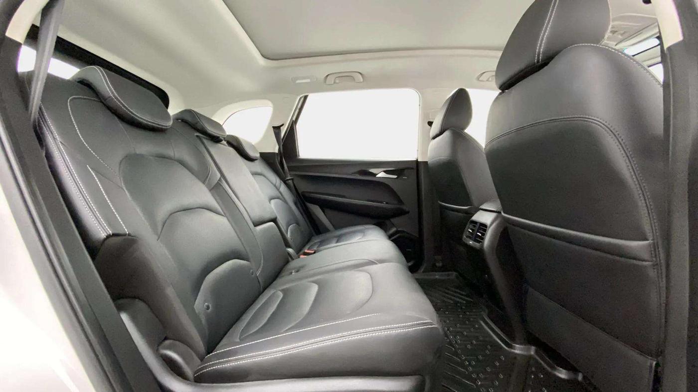 2020 MG HECTOR SHARP 1.5 DCT PETROL, Petrol, Automatic, 35,778 km, Right Side Rear Door Cabin