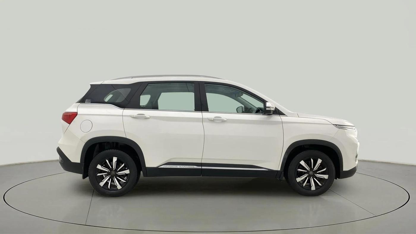 2020 MG HECTOR SHARP 1.5 DCT PETROL, Petrol, Automatic, 35,778 km, Right Side View