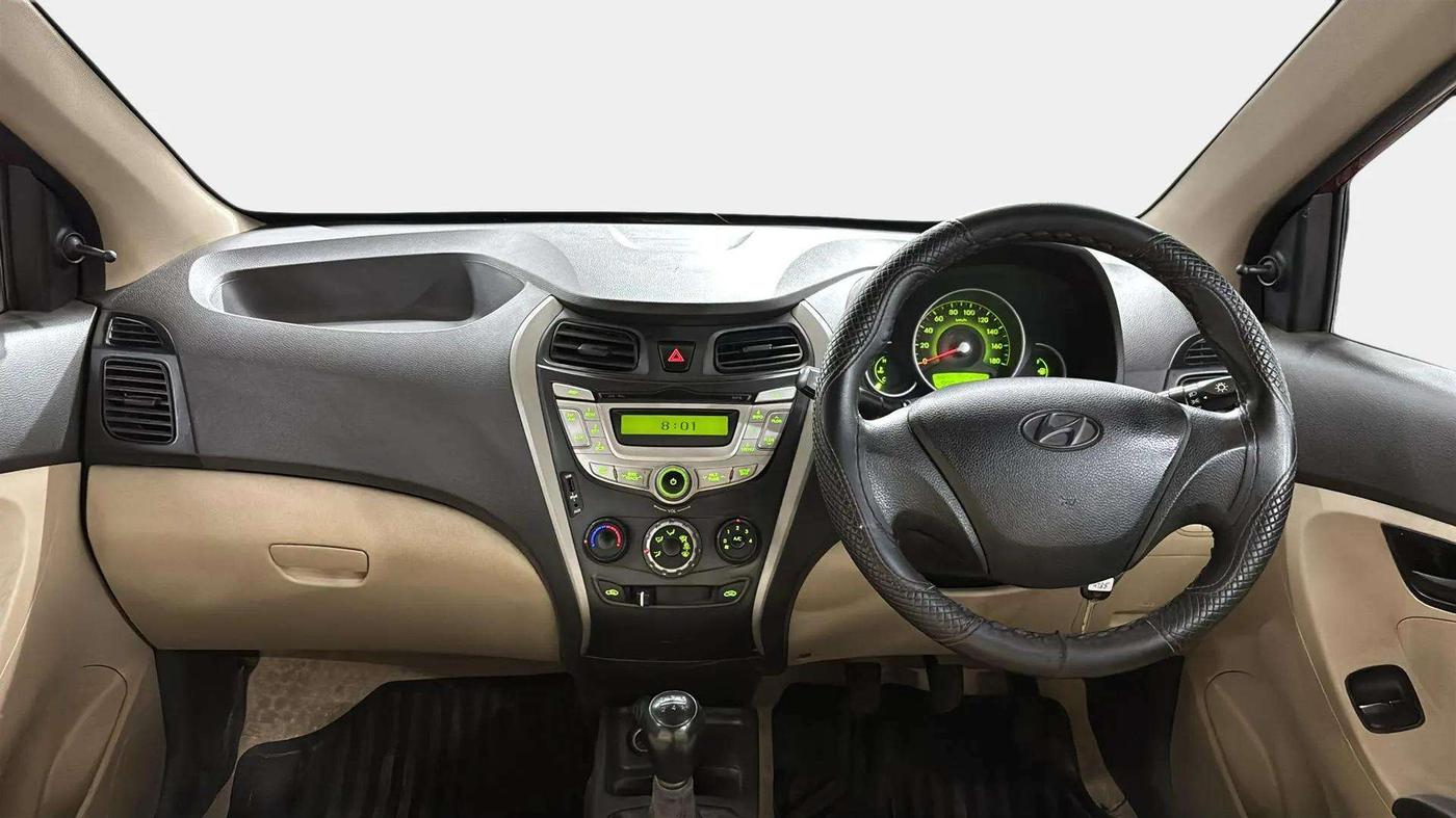 2018 Hyundai Eon MAGNA +, Petrol, Manual, 99,812 km, Dashboard