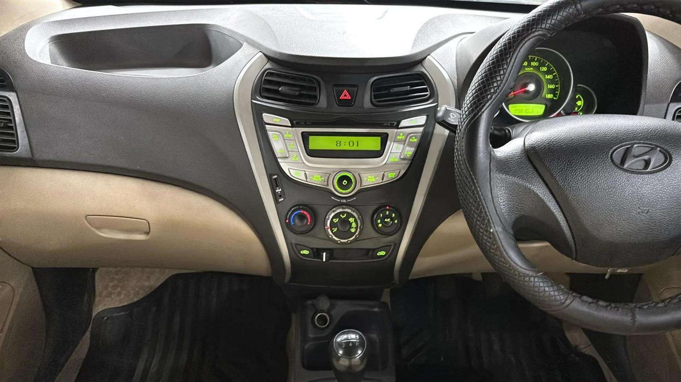 2018 Hyundai Eon MAGNA +, Petrol, Manual, 99,812 km, Air Conditioner
