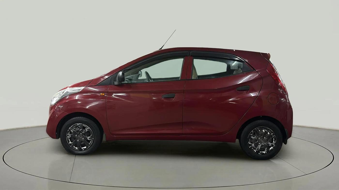 2018 Hyundai Eon MAGNA +, Petrol, Manual, 99,812 km, Left Side