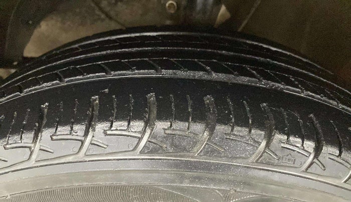 2018 Maruti Baleno DELTA PETROL 1.2, Petrol, Manual, 55,540 km, Left Front Tyre Tread