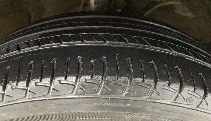 2018 Maruti Baleno DELTA PETROL 1.2, Petrol, Manual, 55,540 km, Right Front Tyre Tread