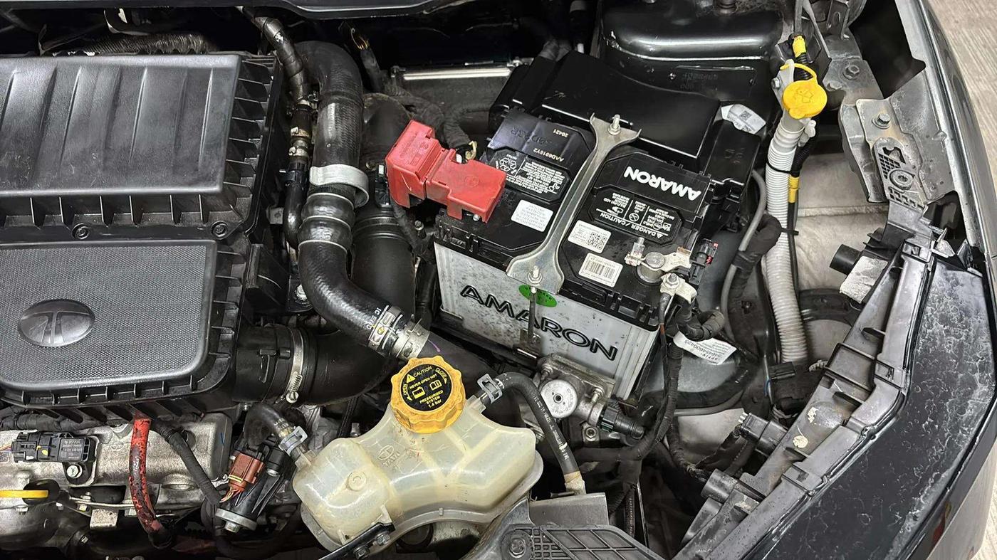 2024 Tata NEXON CREATIVE + AMT 1.5 DIESEL, Diesel, Automatic, 7,641 km, Engine View - Left