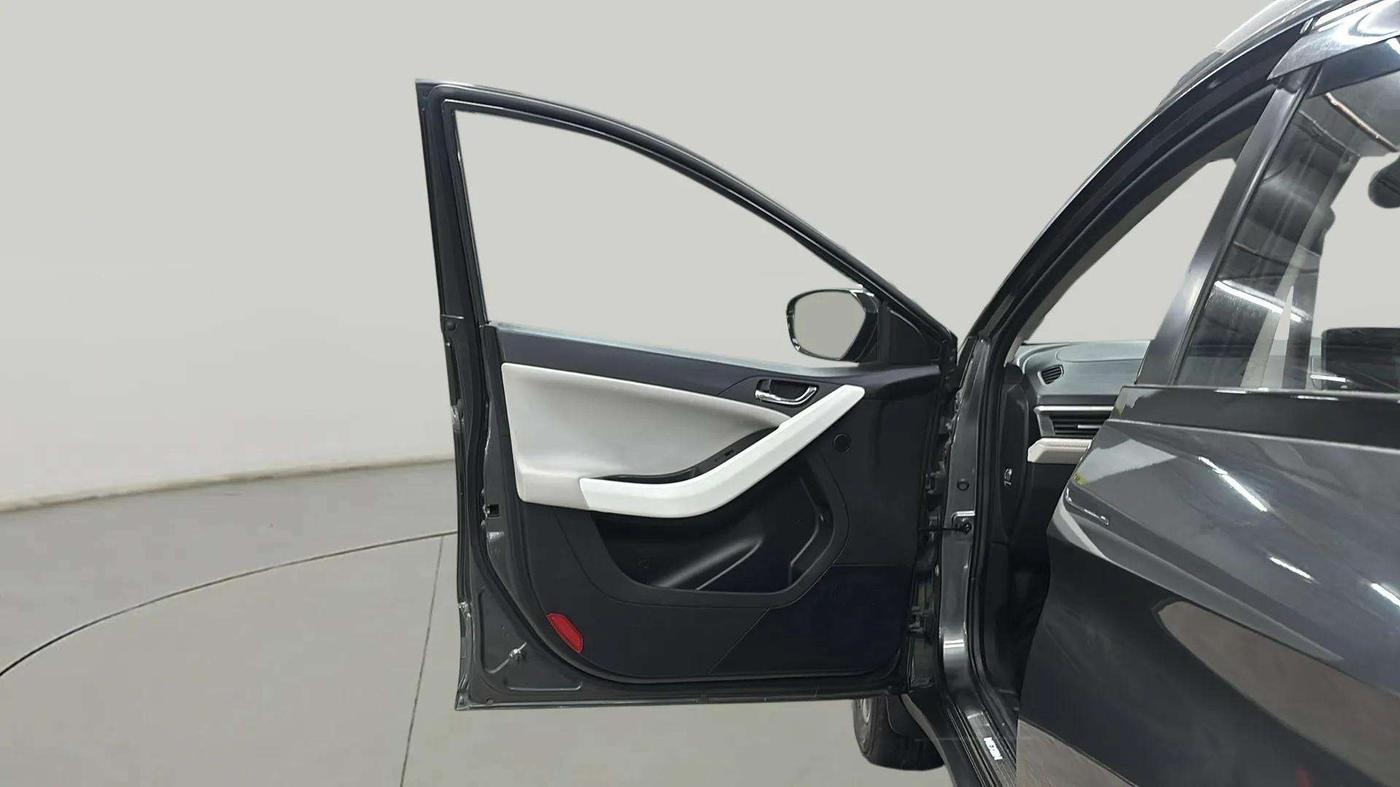 2024 Tata NEXON CREATIVE + AMT 1.5 DIESEL, Diesel, Automatic, 7,641 km, LHS Front Door