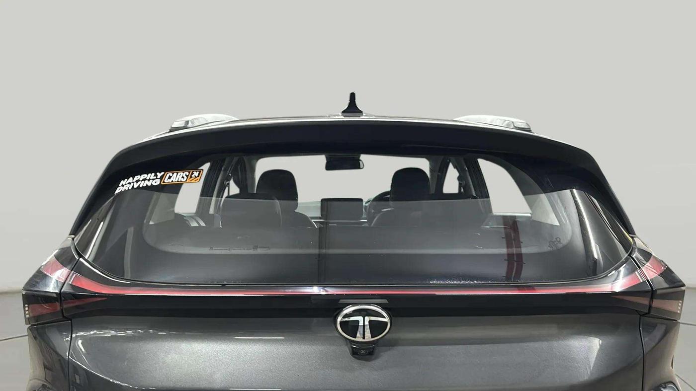 2024 Tata NEXON CREATIVE + AMT 1.5 DIESEL, Diesel, Automatic, 7,641 km, Rear Windshield