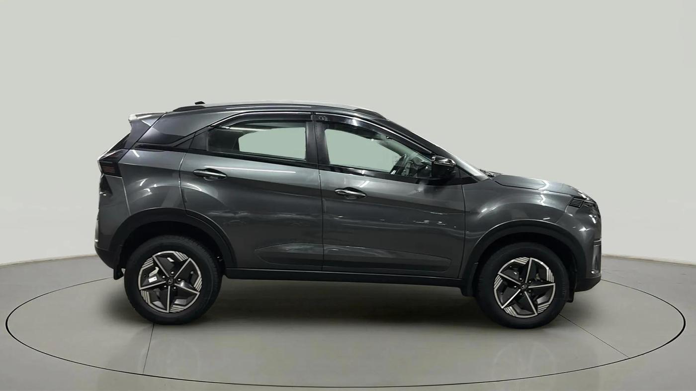 2024 Tata NEXON CREATIVE + AMT 1.5 DIESEL, Diesel, Automatic, 7,641 km, Right Side View