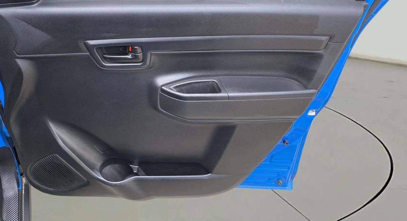 2021 Maruti S PRESSO VXI PLUS AMT, Petrol, Automatic, 22,518 km, Driver Side Door Panels Control