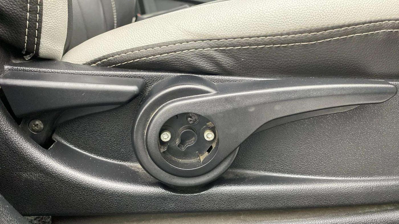 2017 Tata TIGOR XZ PETROL, Petrol, Manual, 77,079 km, Driver Side Adjustment Panel