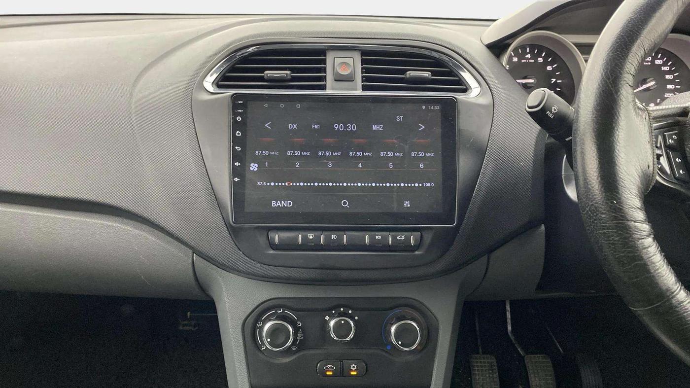 2017 Tata TIGOR XZ PETROL, Petrol, Manual, 77,079 km, Air Conditioner
